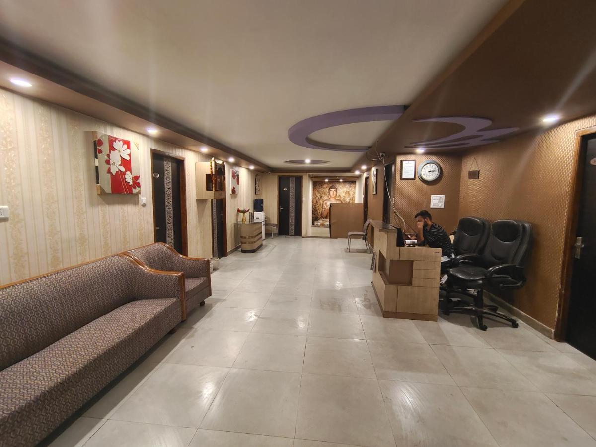 Magic Stays - Shimla Royale - Free Pickup From Railway Station 西姆拉 外观 照片
